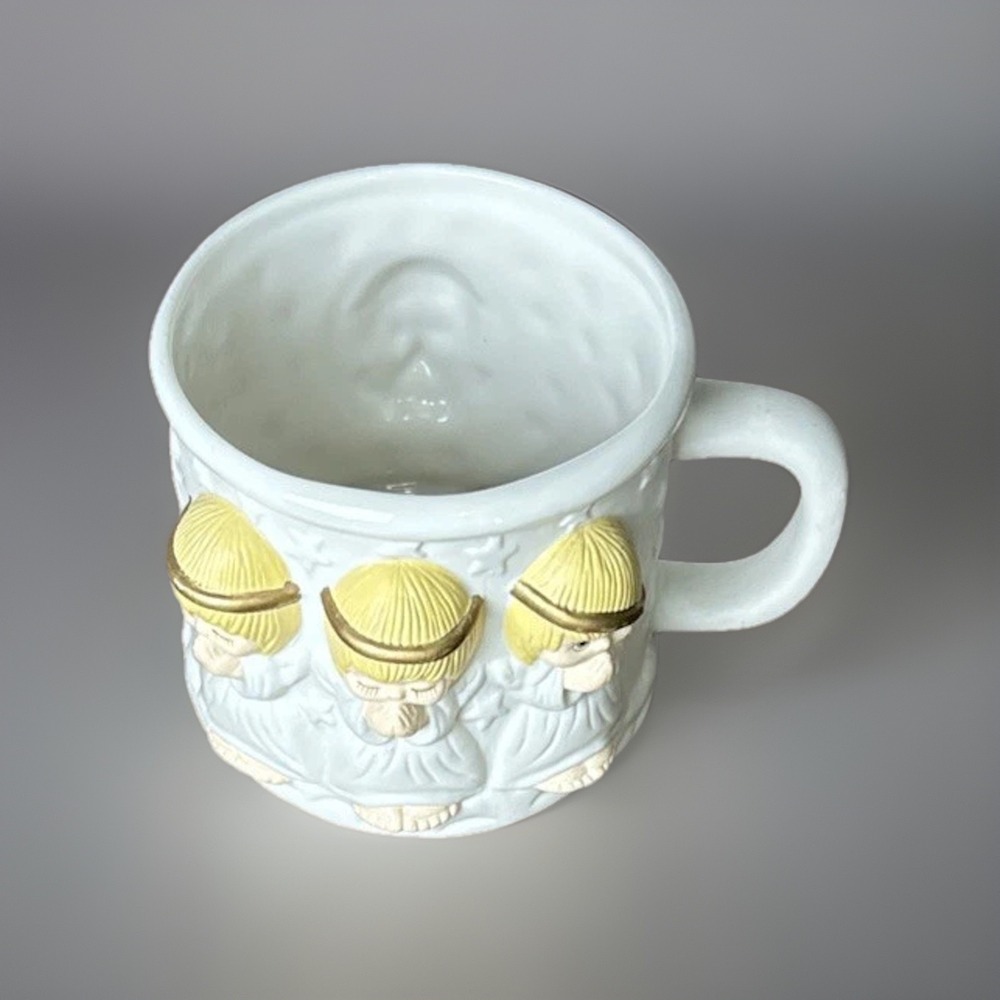 Vintage Hallmark Angel Coffee Mug Praying Angels Christmas Holiday Ceramic Cup